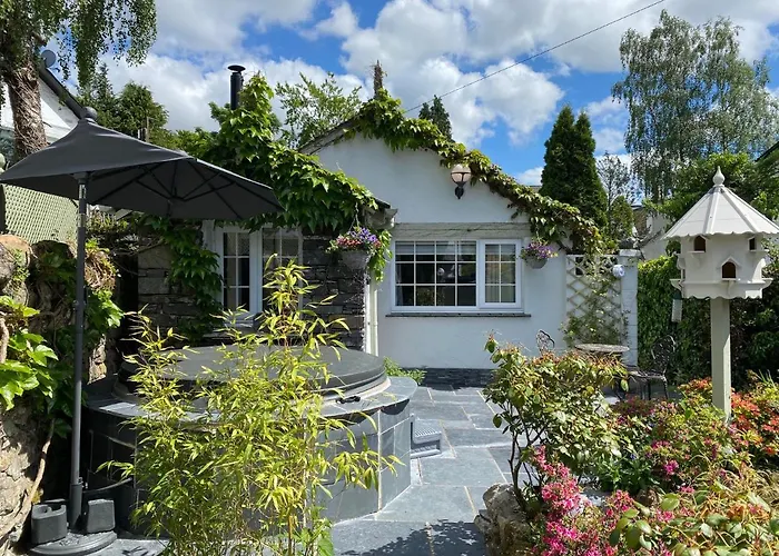 Pet Friendly hotel: Marys Cottage, Grasmere, Dog Friendly, Hot Tub